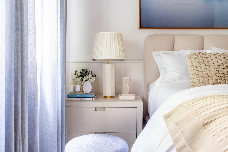 TRANQUILITY IN THE ROOM