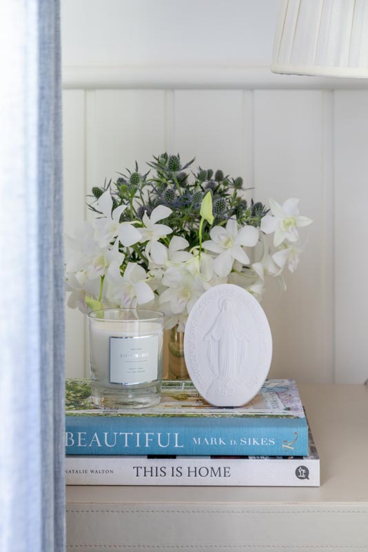 TRANQUILITY IN THE ROOM