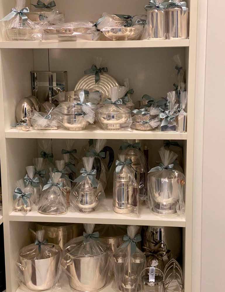 Photo bookcase with well protected silver.