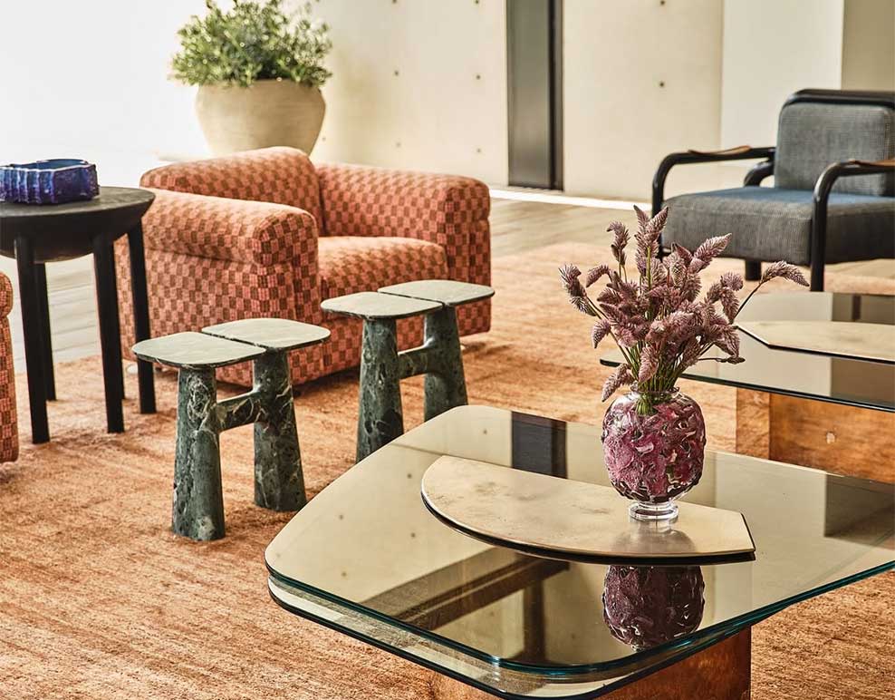 Protagonism in Decor